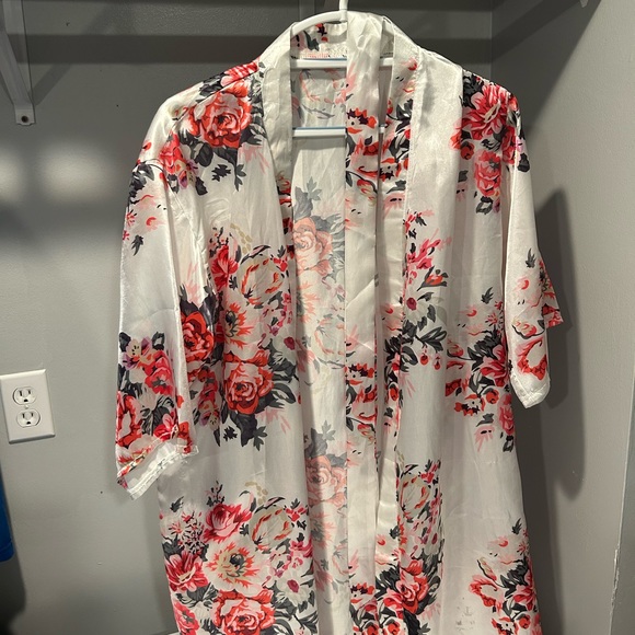 Floral Kimono - Picture 3 of 10